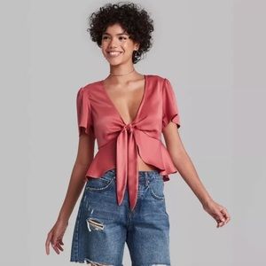 NWT Cropped Satin Short Sleeve Tie Front Flutter Pink Blouse | Wild Fable